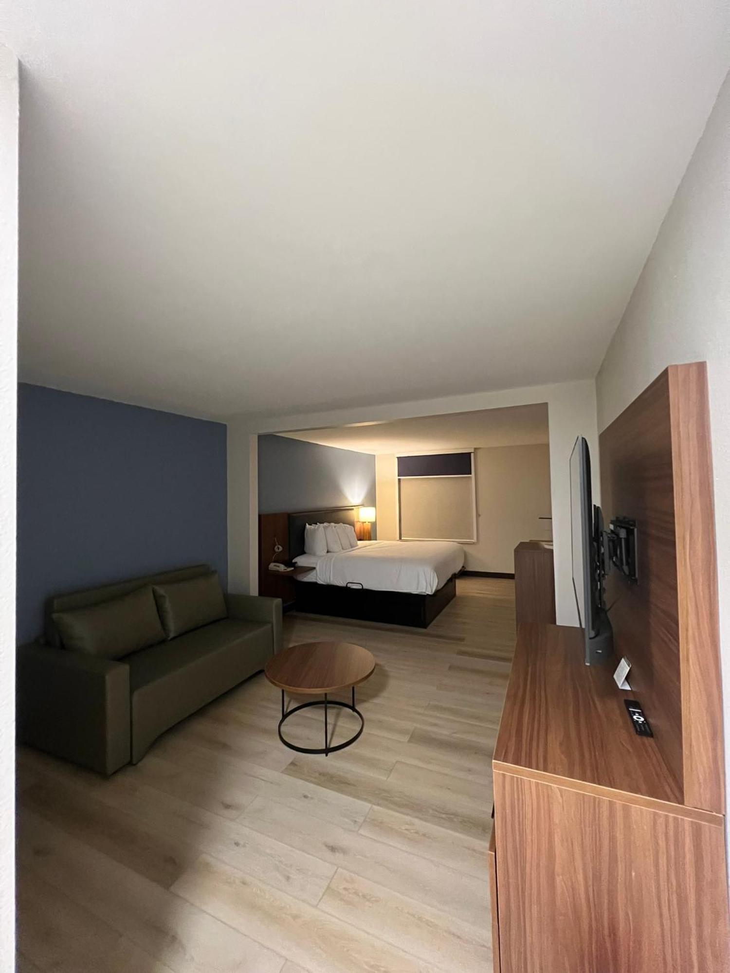 Wingate By Wyndham Dublin Near Claytor Lake State Park Экстерьер фото